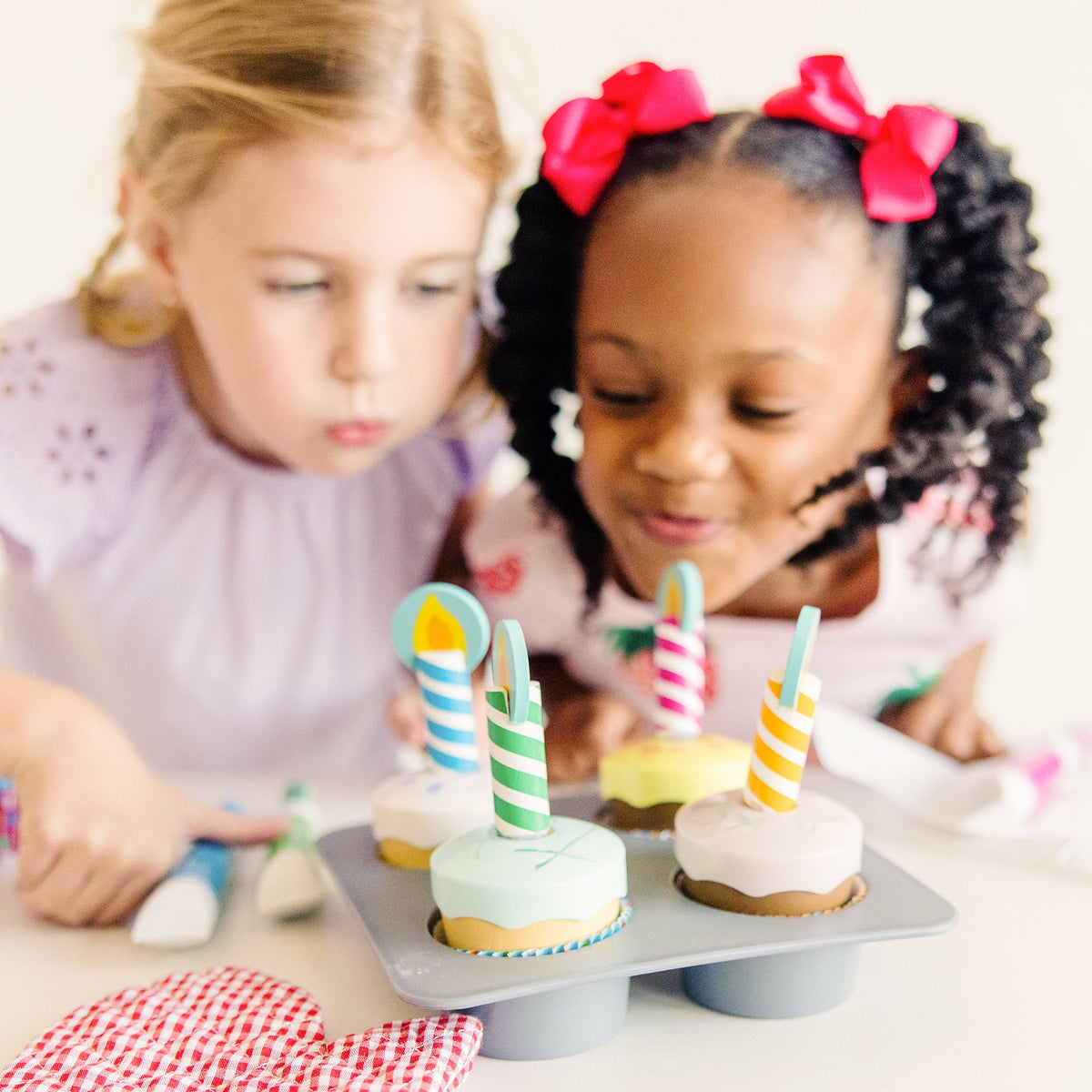 Bake & Decorate Wooden Cupcake Play Set F3
