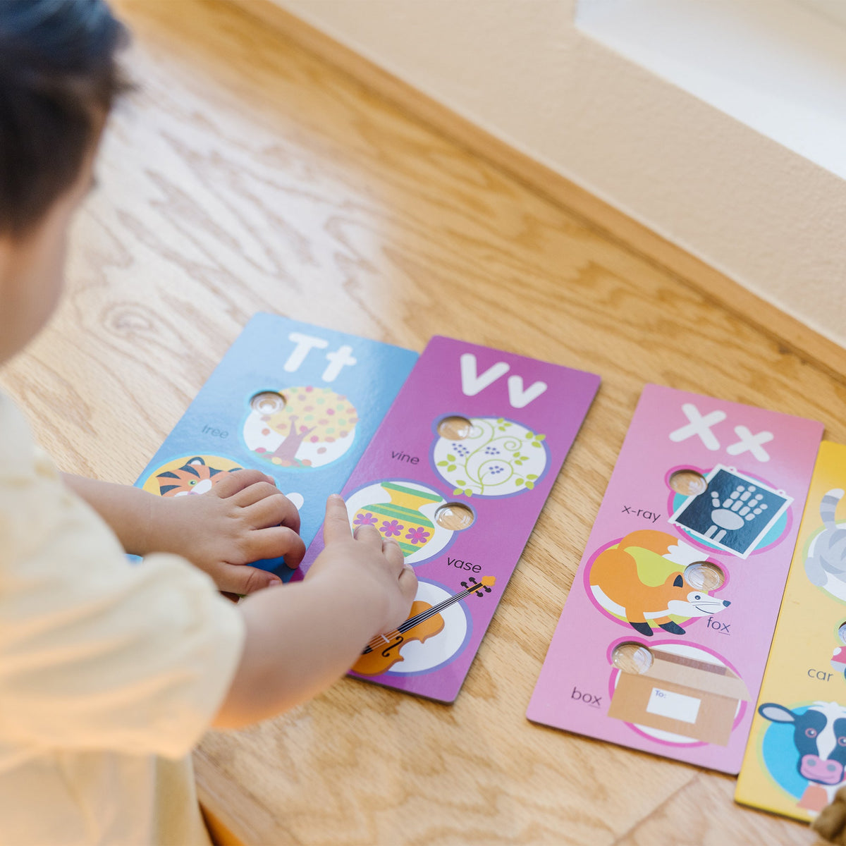 Poke-A-Dot Jumbo Alphabet Learning Cards Q1