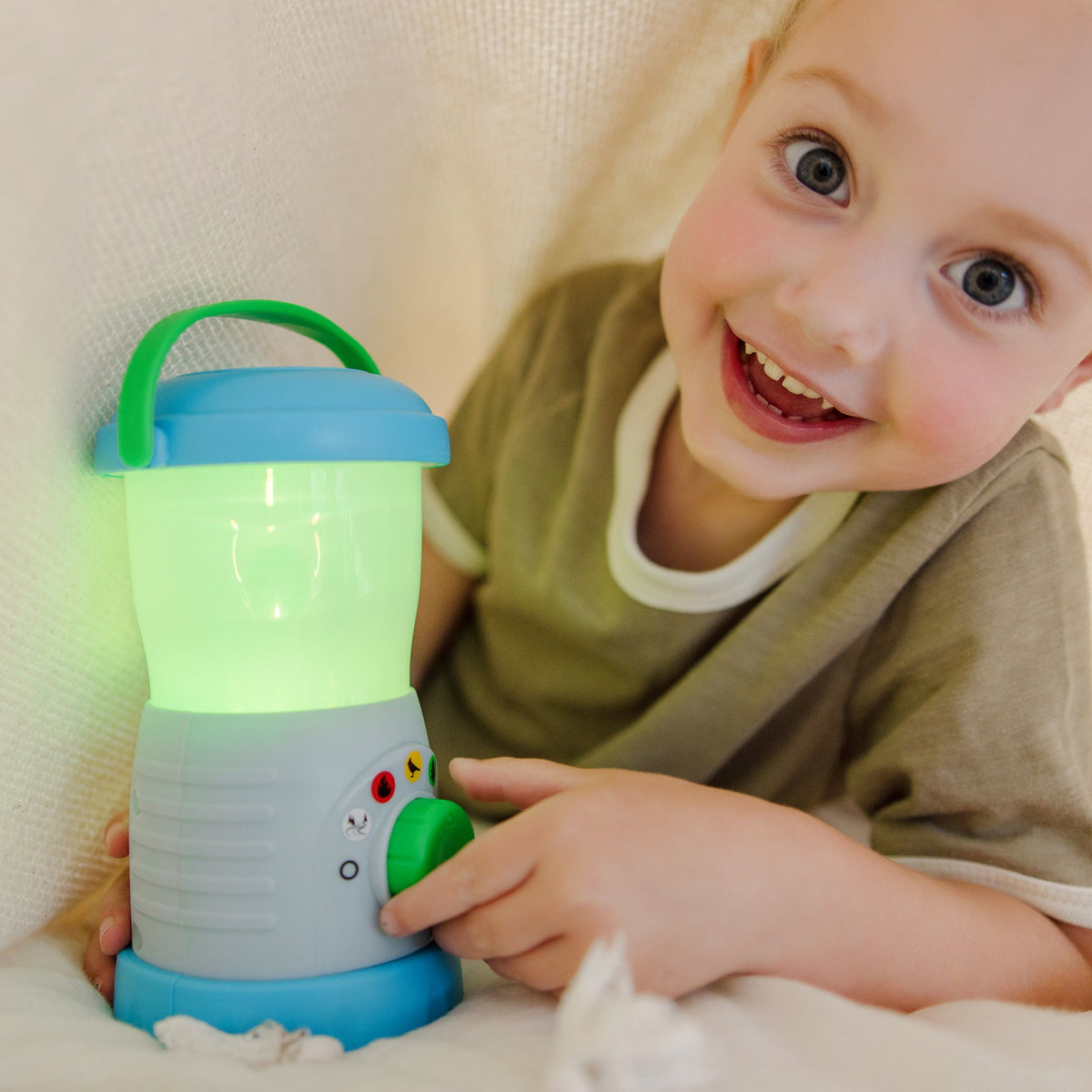 Let's Explore Light & Sound Lantern Play Set T9