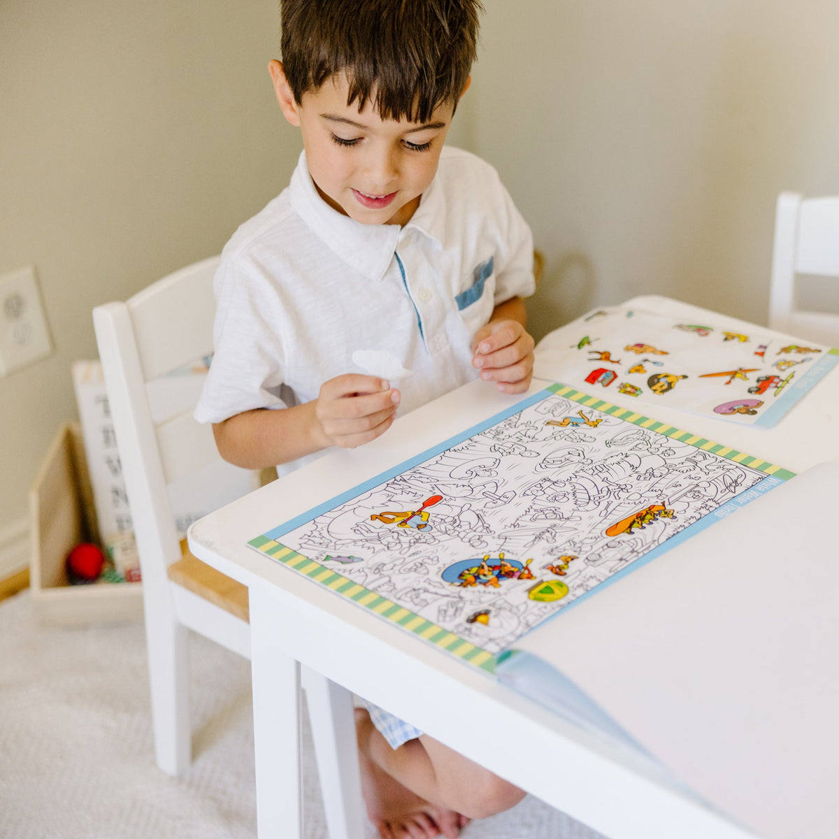 Seek & Find Sticker Pad – Adventure L5