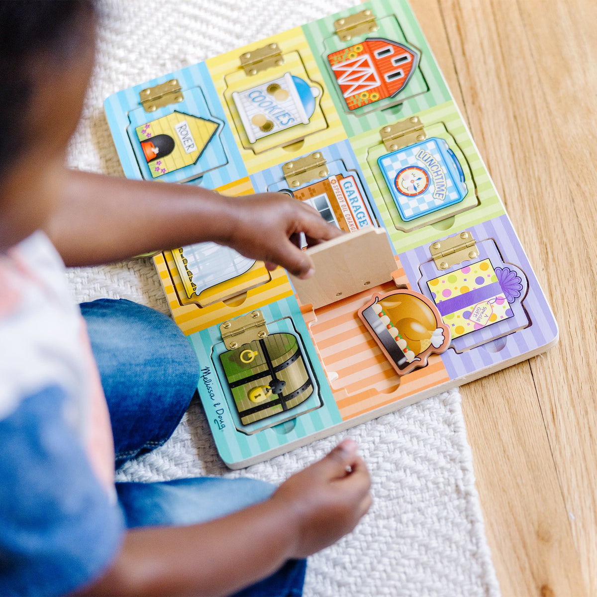 Wooden Magnetic Hide & Seek Board Q6